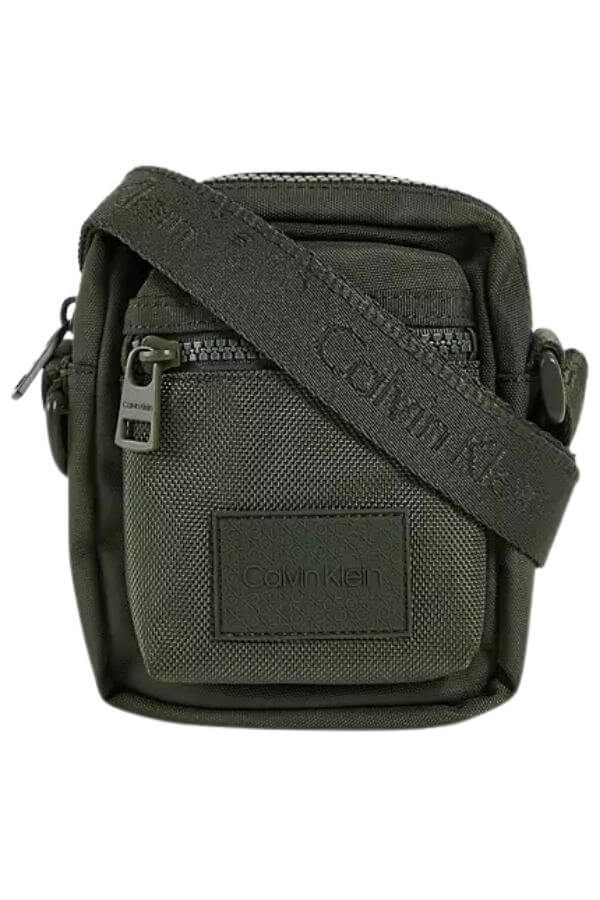 pol_pl_Reporterka-meska-Mens-reporter-bag-Calvin-Klein-ZM0ZM02138-LEX-OLIVE-14565_4